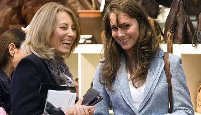 Kate Middleton reveals her mother Caroles expression over Williams proposal