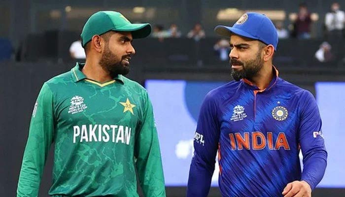 Pakistan skipper Babar Azam (L) and Virat Kohli (R) — ICC