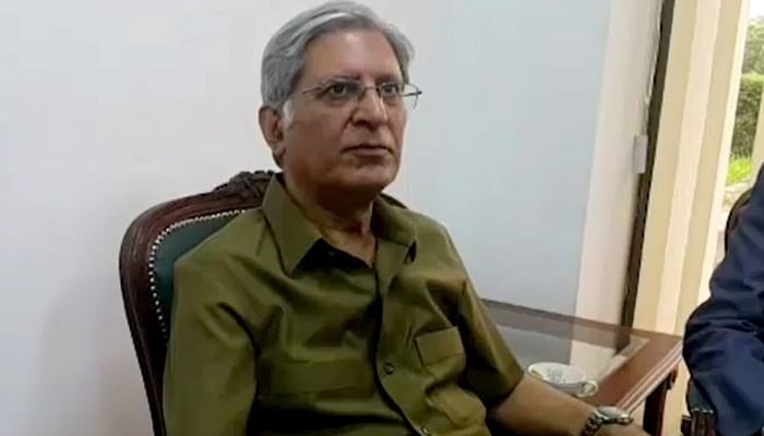 Former federal minsiter Aitzaz Ahsan. -Screengrab