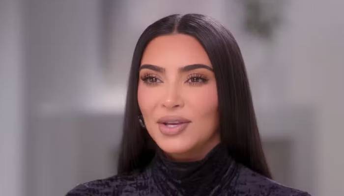 Kim Kardashian bereaksi terhadap kemarahan publik atas komentarnya ‘bangun dan bekerja’ Kim Kardashian bereaksi terhadap kemarahan publik atas komentarnya ‘bangun dan bekerja’