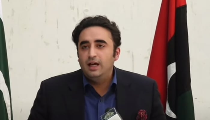 Foreign Minister Bilawal Bhutto speaks to journalists in Karachi, on October 15, 2022. — YouTube/HumNewsLive