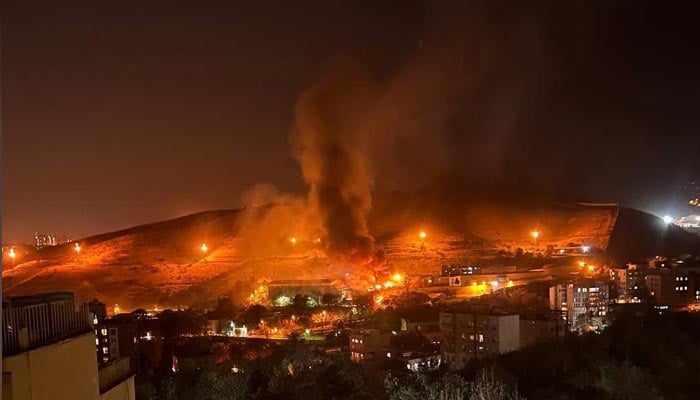 Fire erupts in  Tehrans Evin prison. — Twitter