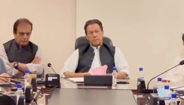 PTI Chairman Imran Khan attends a meeting withdelegations of the National Press Club and Rawalpindi Islamabad Union of Journalists (RIUJ) at Banigala in Islamabad, on October 18, 2022. — Twitter/PTI