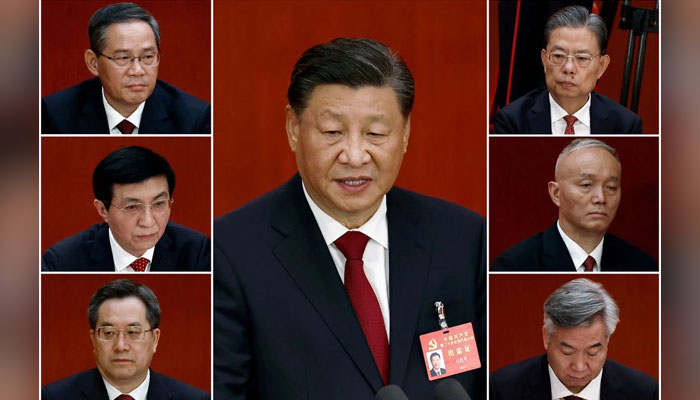 ایک مشترکہ تصویر میں چینی رہنما شی جن پنگ، لی کیانگ، ژاؤ لیجی، وانگ ہننگ، کائی کیو، ڈنگ زیو ژیانگ، اور لی ژی چین کے بیجنگ کے عظیم ہال آف دی پیپل میں چین کی کمیونسٹ پارٹی کی 20ویں قومی کانگریس میں شرکت کرتے ہوئے دکھائے گئے ہیں۔ .  چین کی حکمران کمیونسٹ پارٹی نے 23 اکتوبر 2022 کو اپنی نئی سات رکنی پولٹ بیورو کی قائمہ کمیٹی کی نقاب کشائی کی۔ 16 اکتوبر 2022 اور 22 اکتوبر 2022 کو لی گئی تصاویر۔ — رائٹرز