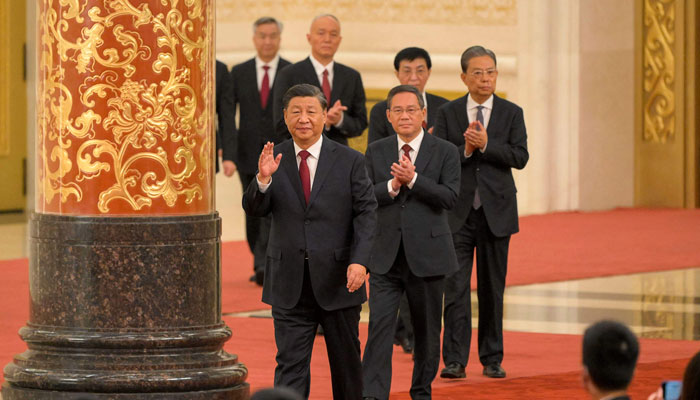 Xi China meraih masa jabatan ketiga, mengemas kepemimpinan dengan loyalis