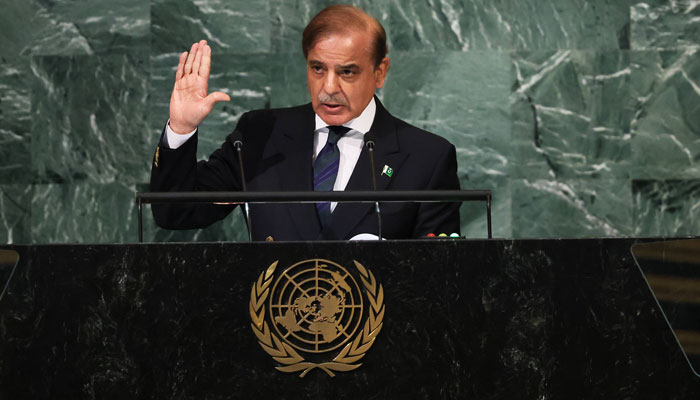 وزیر اعظم شہباز شریف اقوام متحدہ کی جنرل اسمبلی سے خطاب کر رہے ہیں۔  — اے ایف پی/فائل