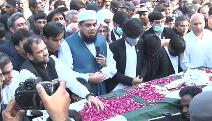 Funeral prayer of slain journalist Arshad Sharif is being offered in Islamabad. — screengrab HumNews/YouTube