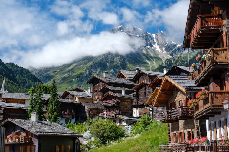 Grimentz, Switzerland.— Unsplash