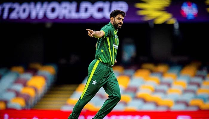 Pakistan´s Haris Rauf celebrates his wicket of Afganistan´s Azmatullah Omarzai during the ICC men´s Twenty20 World Cup 2022 cricket warm-up match between Afghanistan and Pakistan at the Gabba in Brisbane on October 19, 2022. — AFP