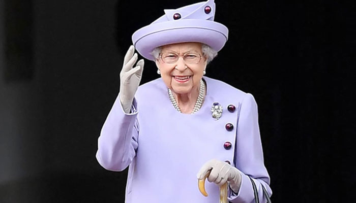 Queen Elizabeth’s pictures of fixing car engine to get auctioned