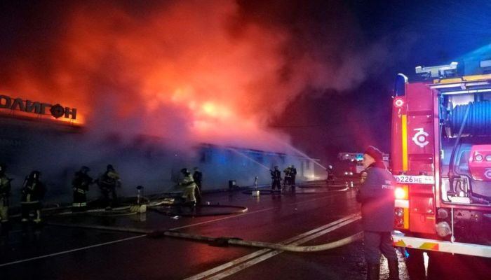 Setidaknya 13 tewas dalam kebakaran klub malam Rusia, kata para pejabat