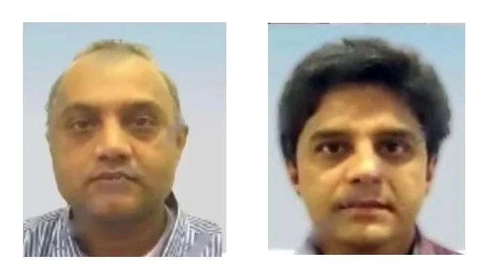 بائیں سے دائیں: وقار احمد اور خرم احمد، جو ارشد شریف کو گاڑی چلا رہے تھے جب وہ گولیوں کی زد میں آ کر ہلاک ہو گئے۔  - نامہ نگاروں کے ذریعہ فراہم کردہ