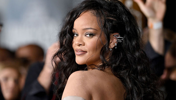Rihanna mengungkapkan apa yang akan termasuk dalam penampilan Super Bowl Halftime-nya
