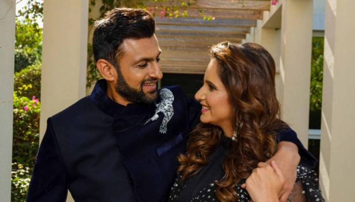 Pakistani cricketer Shoaib Malik (left) and his wife Sania Mirza. — Instagram/File
