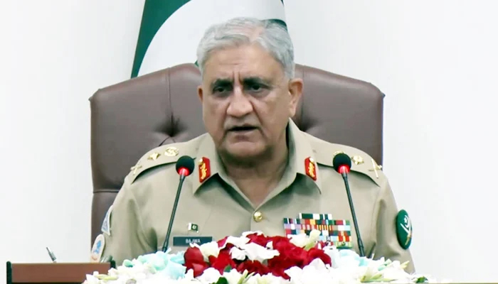 Chief of Army Staff (COAS) General Qamar Javed Bajwa addresses troops, on November 10, 2022. — RadioPakistan