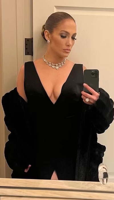 Jennifer Lopez exudes glamour while honouring husband Ben Affleck