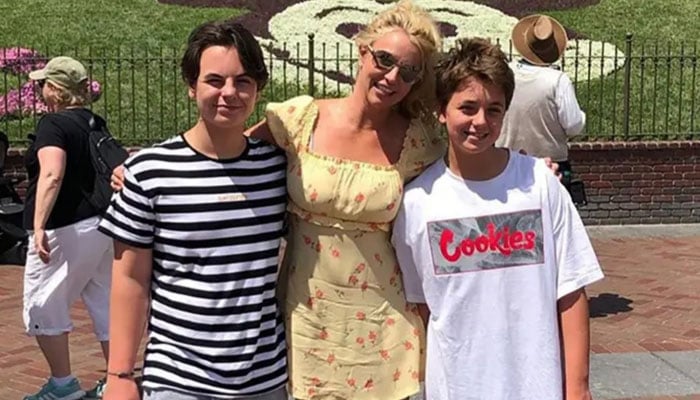 Britney Spears trying to refrain from posting racy snaps to mend bond with sons