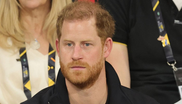 Prince Harry is 'mad at' Prince William for 'playing second fiddle'