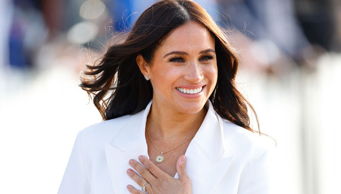 Meghan Markle wzywa kobiety, aby „wstały i wspierały” inne kobiety Meghan Markle wzywa kobiety, aby „wstały i wspierały” inne kobiety