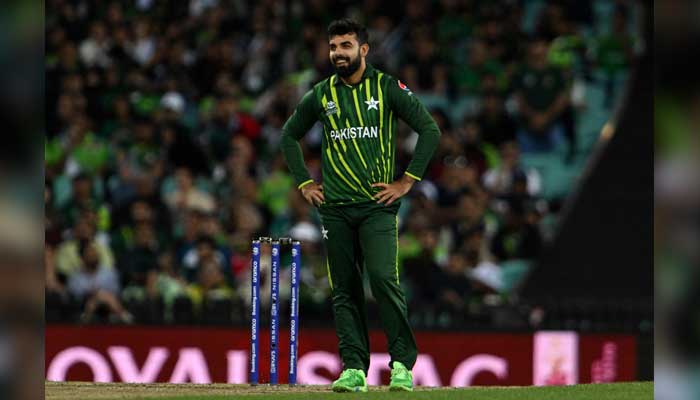 Pakistans Shadab Khan reacts during the ICC mens Twenty20 World Cup 2022 semi-final cricket match between New Zealand and Pakistan at the Sydney Cricket Ground in Sydney on November 9, 2022. — AFP