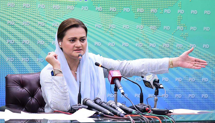 Federal Minister for information and Broadcasting Marriyum Aurangzeb addressing a press conference in Islamabad on November 4, 2022. — APP