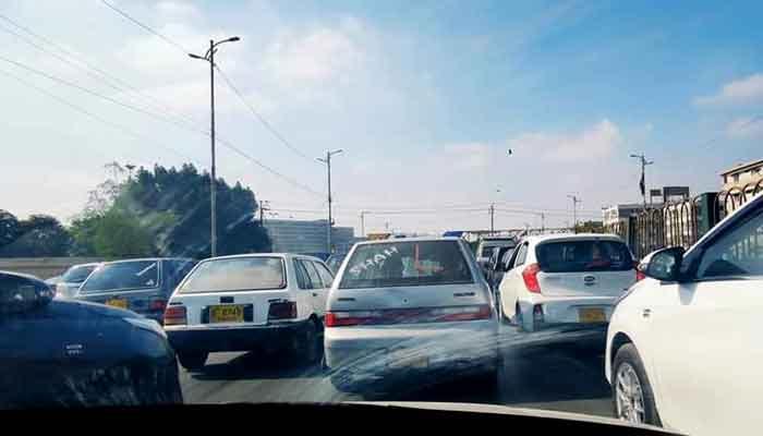 Motorists are stuck due to the closure of roads. — Twitter