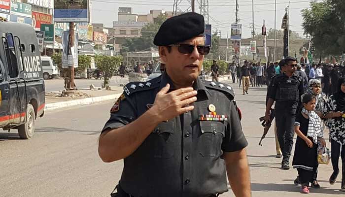 Polisi Sindh yang memecahkan pembunuhan ganda dengan menyelidiki burung beo pensiun