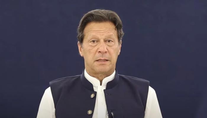 Imran Khan melanggar aturan yang diubah oleh pemerintahnya sendiri
