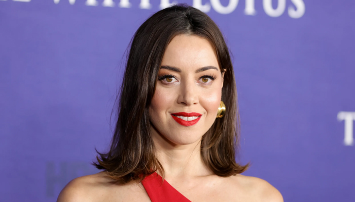 Aubrey Plaza talks about hosting the Oscars next year