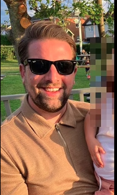 Sean Boggans is understood to be dating 32-year-old Kelsey