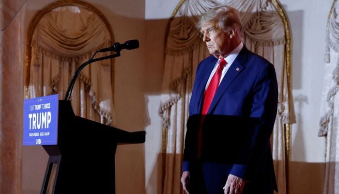 Former U.S. President Donald Trump approaches the podium to announce that he will once again run for U.S. president in the 2024 U.S. presidential election during an event at his Mar-a-Lago estate in Palm Beach, Florida, U.S. November 15, 2022.— Reuters