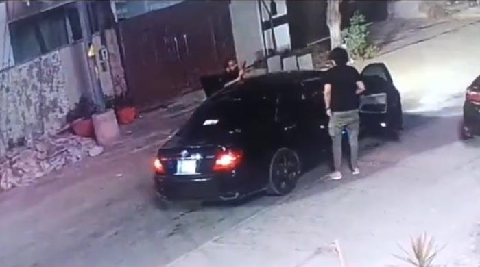 Pakistan seeks Interpol's help to arrest foreign national suspected of killing cop