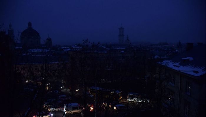 A view shows the city centre without electricity after critical civil infrastructure was hit by Russian missile attacks, amid Russias invasion of Ukraine, in Lviv, Ukraine November 23, 2022.— Reuters