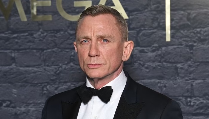 Daniel Craig channels 007 style at James Bond 60th anniversary party