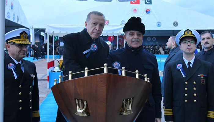 PM Shehbaz Sharif and Turkish President Tayyep Erdogan jointly launch combat ship PNS Khyber. — Twitter/Marriyum Aurangzeb