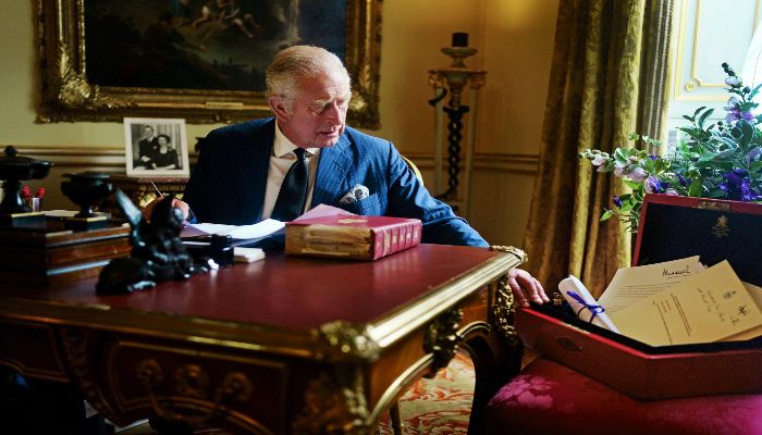 Prince Charles has less forgiving view of young royals than Queen Elizabeth