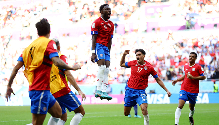 Soccer Football - FIFA World Cup Qatar 2022 - Group E - Japan v Costa Rica - Ahmad Bin Ali Stadium, Al Rayyan, Qatar - November 27, 2022 Costa Ricas Keysher Fuller celebrates scoring their first goal with Yeltsin Tejeda and teammates. — Reuters