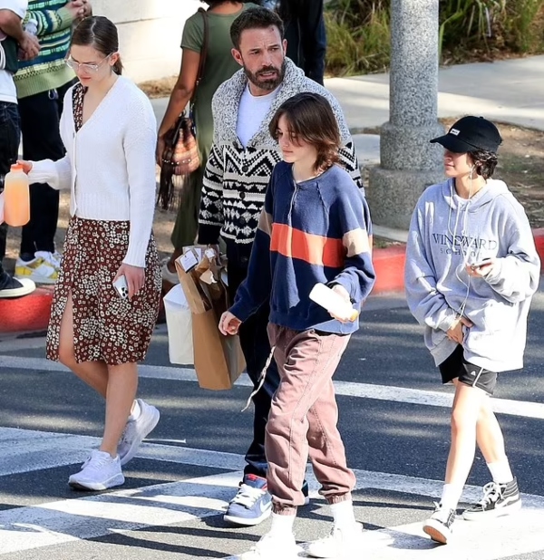 Ben Affleck rocks chic winter look as he takes kids on Farmers Market trip