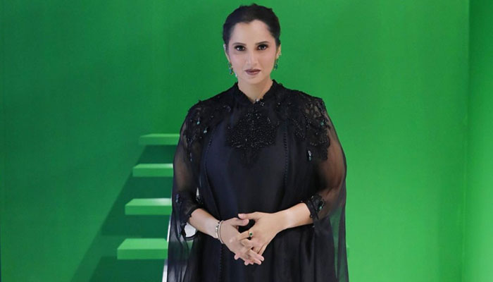 Sania Mirza mengguncang jubah hitam panjang di foto-foto Instagram baru