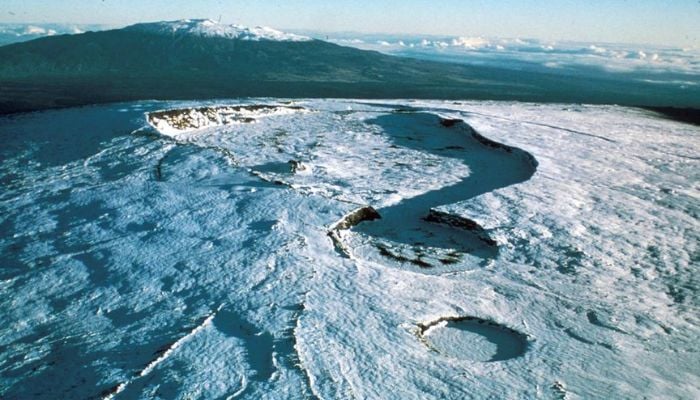 The Mauna Loa volcano on the island of Hawaii is shown in this 1975 handout photo provided by the US Geological Survey, and released to Reuters on June 19, 2014.- Reuters
