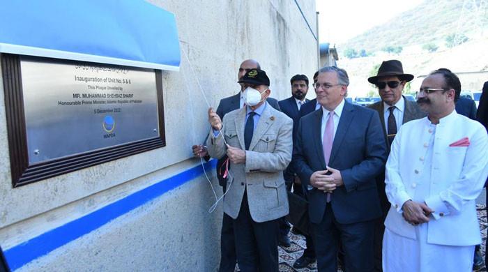 PM Shehbaz unveils Mangla dam’s refurbishment electricity project