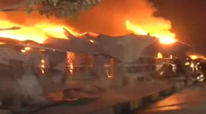 Over 300 Sunday bazaar shops gutted after massive fire in Islamabad