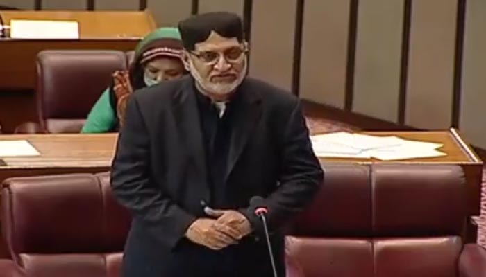 Balochistan National Party-Mengal (BNP-M) Chairman Akhtar Mengal speaking at the Parliament on December 12, 2022. — Screengrab Twitter/sakhtarmengal
