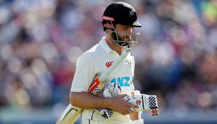 Cricket - Third Test - England v New Zealand - Yorkshire Cricket Ground, Leeds, Britain - June 25, 2022 New Zealands Kane Williamson leaves the field after being caught out by Englands Jonny Bairstow off the bowling of Matthew Potts Action Images via Reuters/Lee Smith