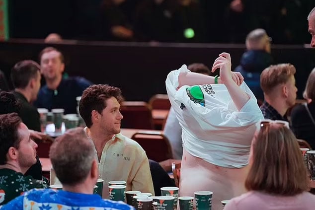 Lewis Capaldi draws a chuckle becasue this hilarious act with Niall Horan: Check it out