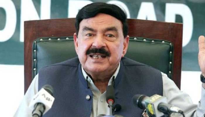 Awami Muslim League (AML) chief and former federal minister Sheikh Rasheed Ahmad. — APP/File