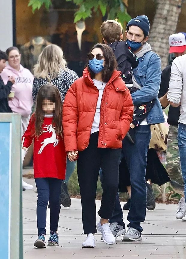Ashton Kutcher and Mila Kunis step out with kids for Christmas shopping