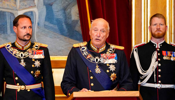 Queen Elizabeth’s second cousin Norway’s King Harald hospitalised