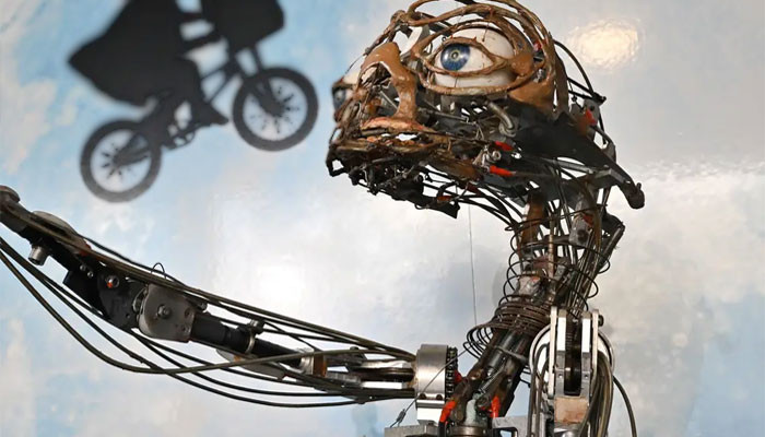 Original animatronic model used to bring big-eyed alien E.T. sells for ...