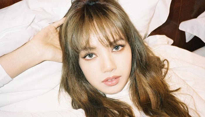 blackpink lisa BLACKPINKSs Lisa is the first female artist from Korea to reach this latest Spotify milestone